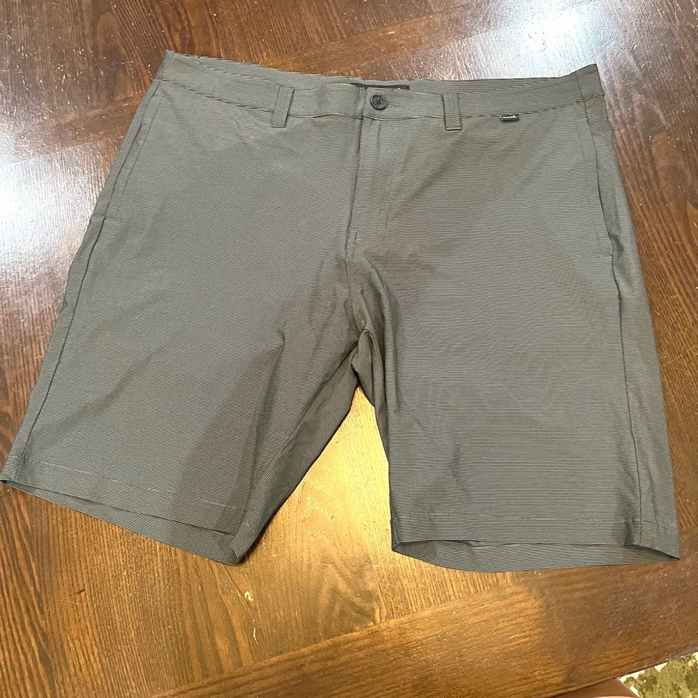 Men’s Travis Mathew shorts